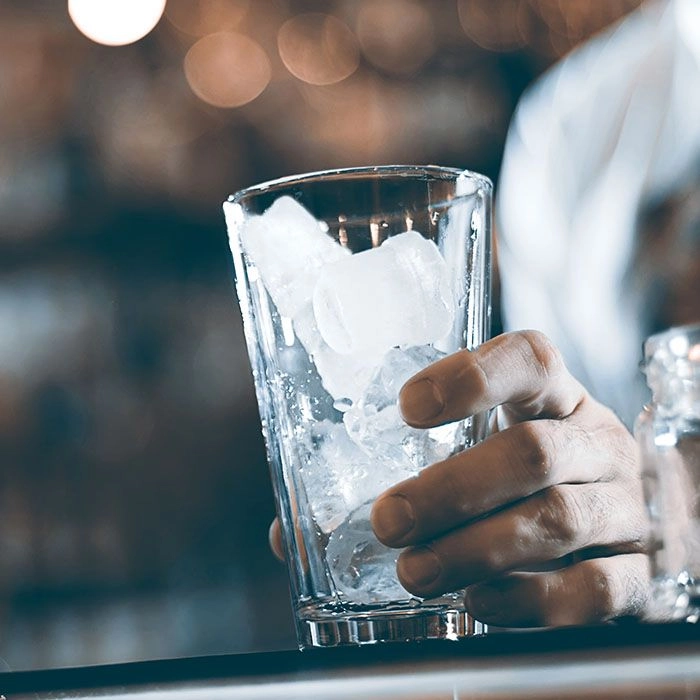 Ice chewing and dental health